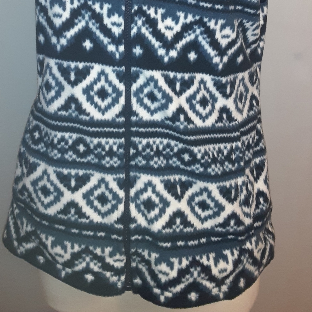 American living medium fleece vest Aztec print Blue White Outerwear Sleeveless - Picture 2 of 6